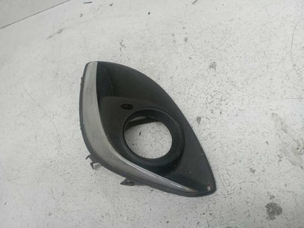 PARECHOC GRILLE PRISE D'AIR DROIT OPEL CORSA D - Vue 1